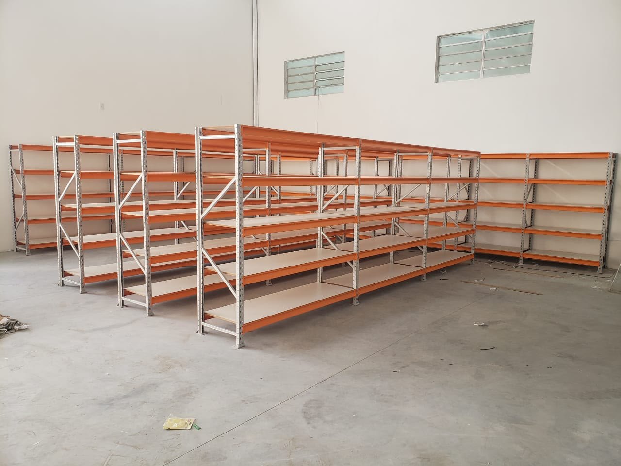 Mini porta paletes montados em depósito